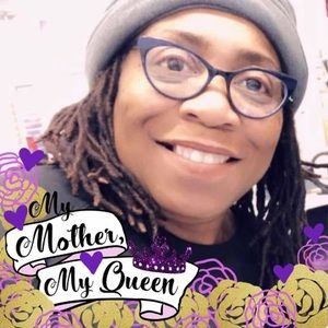 Meet your Posher, Valeria